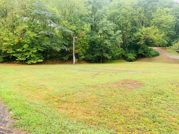 26333 US Hwy 119, Belfry, KY 41514